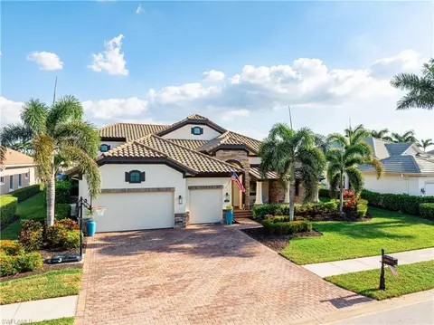 9324 Granite Ct, Naples, FL 34120
