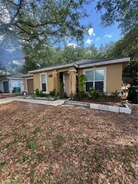 2747 Eden Ave, Immokalee, FL 34142