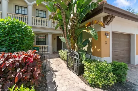 1259 Carpazi Ct #302, Naples, FL 34105