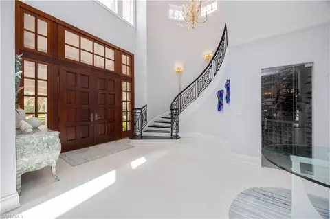 336 Edgemere Way E, Naples, FL 34105 photo 2