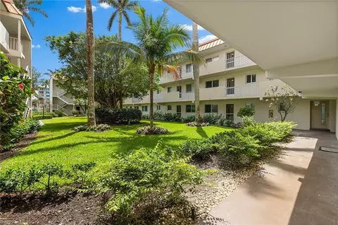 1100 Gulf Shore Blvd N #110, Naples, FL 34102