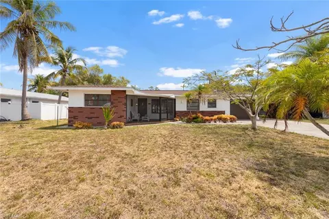 6312 Saint Andrews Cir S, Fort Myers, FL 33919