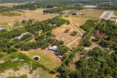 19221 Gwynn Rd, North Fort Myers, FL 33917