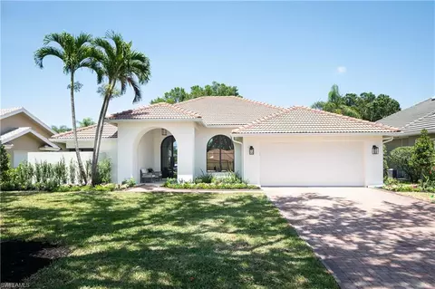 204 Monterey Dr, Naples, FL 34119