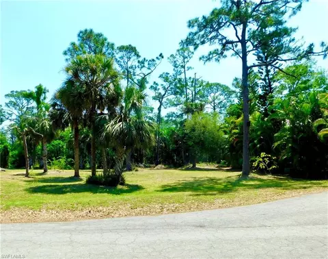 17020 Laurelin Ct, North Fort Myers, FL 33917