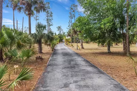 4220 12th Ave SE, Naples, FL 34117