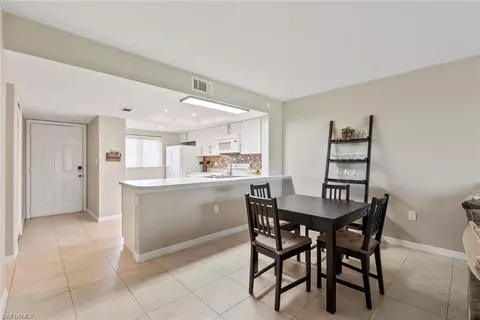 Dining - 138 Cypress Way E #404, Naples, FL 34110 photo 1 of 1