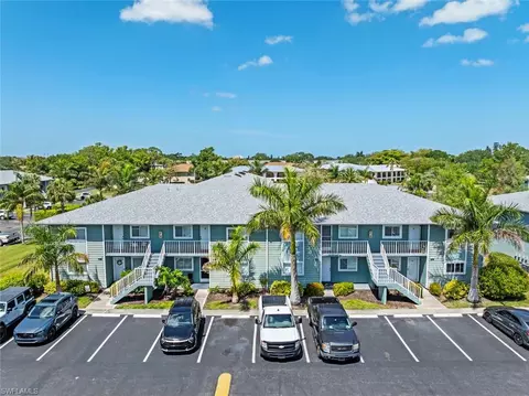 138 Cypress Way E #404, Naples, FL 34110