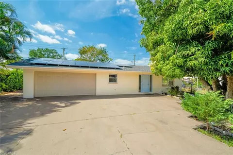 1408 Charles Ct, Fort Myers, FL 33919