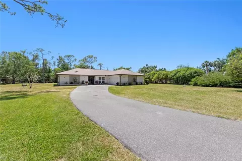 3795 Liberty Sq, Fort Myers, FL 33908