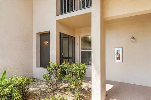 5731 Foxlake Dr #1, North Fort Myers, FL 33917