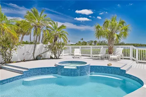 16643 Seagull Bay Ct, Bokeelia, FL 33922