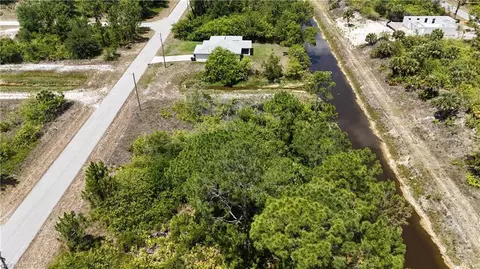 1037 Kellogg St E, Lehigh Acres, FL 33974 photo 7