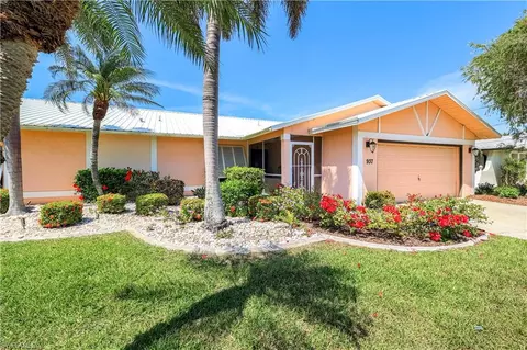 937 SW 54th Ln, Cape Coral, FL 33914