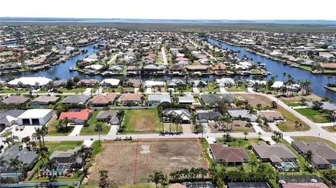 2315 SW 50th Ln, Cape Coral, FL 33914