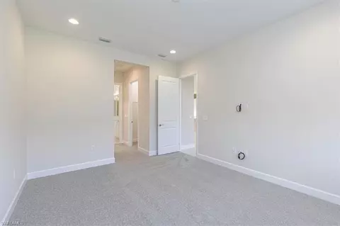2749 Durham Cir, Naples, FL 34112 photo 21