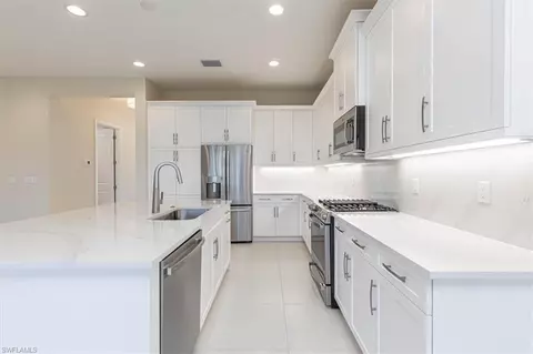 2749 Durham Cir, Naples, FL 34112 photo 12