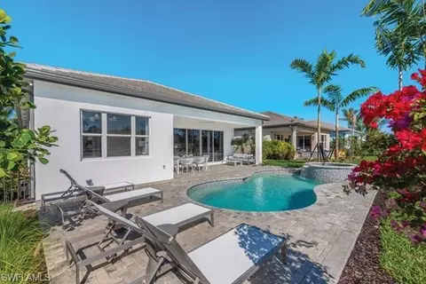 2749 Durham Cir, Naples, FL 34112 photo 9