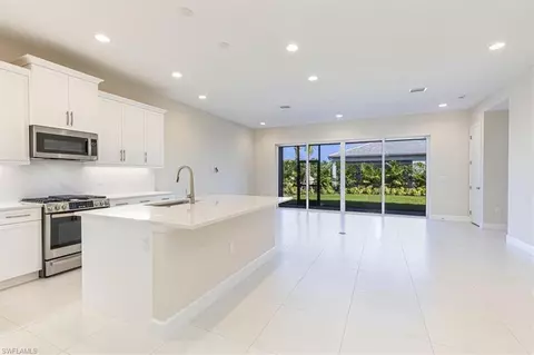 2749 Durham Cir, Naples, FL 34112 photo 13