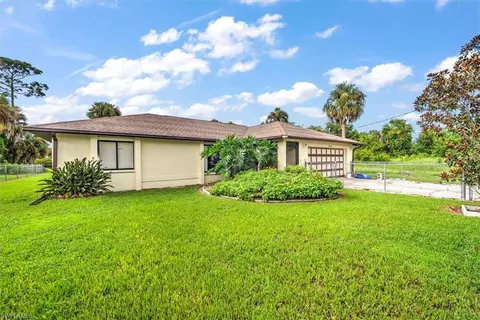 3060 NE Beechwood Cir, Labelle, FL 33935