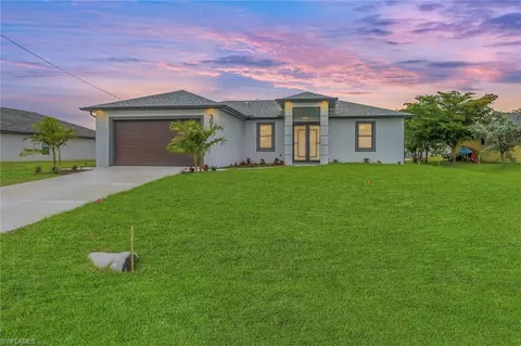 3917 NE 15th Pl, Cape Coral, FL 33909