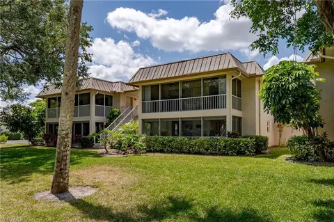 1549 Sandpiper St #5, Naples, FL 34102