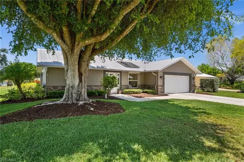 9556 Litchfield Ln, Naples, FL 34109