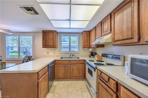 3200 Binnacle Dr #D1, Naples, FL 34103 photo 13