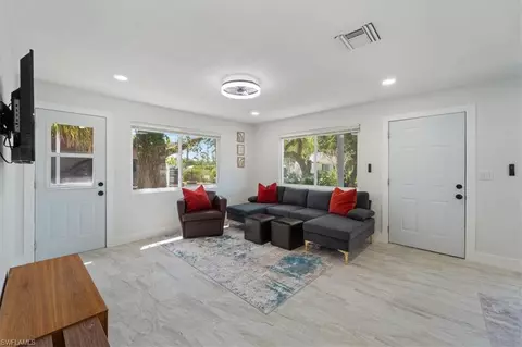 1115 Central Dr, Naples, FL 34104 photo 3