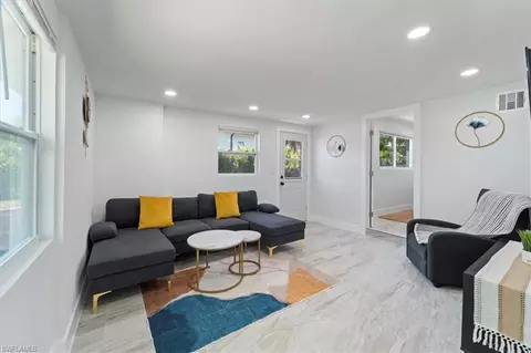 1115 Central Dr, Naples, FL 34104 photo 17