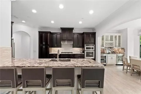 2733 Tiburon Blvd E #102, Naples, FL 34109 photo 9