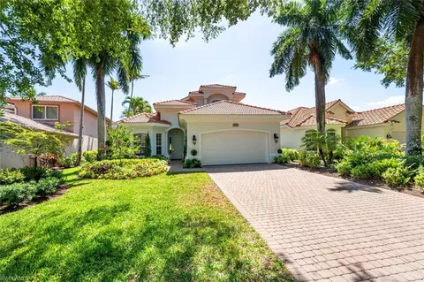 5084 Kensington High St, Naples, FL 34105