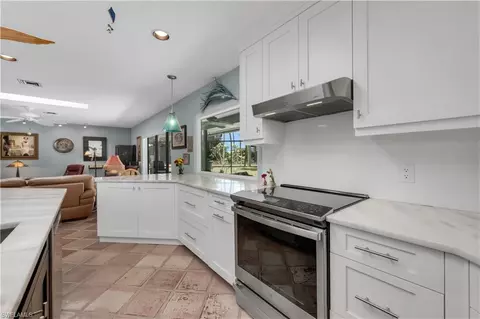 Kitchen - 1195 Windswept Ave, Naples, FL 34109 photo 2 of 2