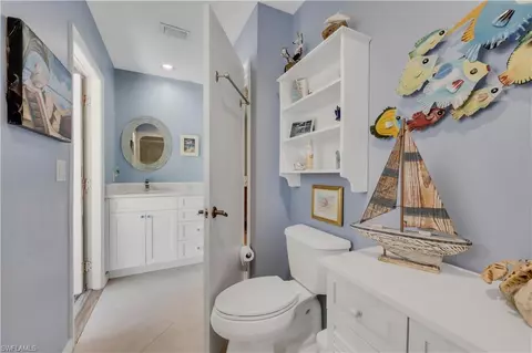 Bath - 1195 Windswept Ave, Naples, FL 34109 photo 3 of 4
