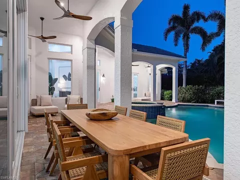 Exterior - 650 Bow Line Dr, Naples, FL 34103 photo 5 of 7