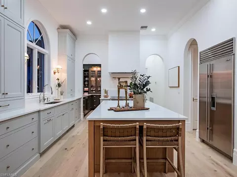 Kitchen - 650 Bow Line Dr, Naples, FL 34103 photo 2 of 3