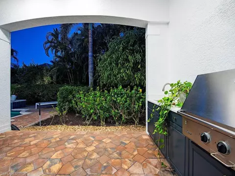 Exterior - 650 Bow Line Dr, Naples, FL 34103 photo 6 of 7