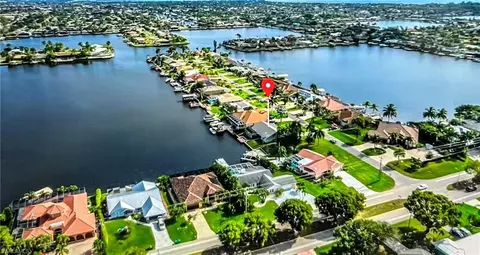 717 SW 49th Ln, Cape Coral, FL 33914