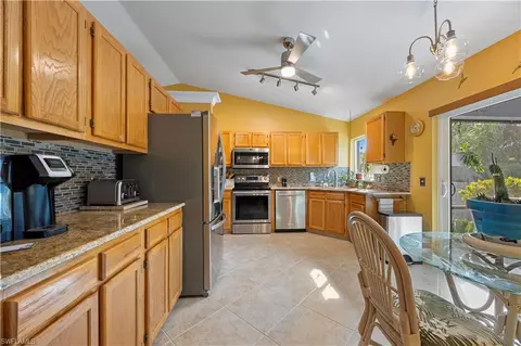 980 Murcott Dr, Naples, FL 34120 photo 8