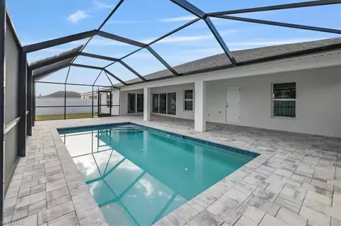 1904 NW 18th St, Cape Coral, FL 33993