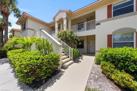 6645 Huntington Lakes Cir #202, Naples, FL 34119