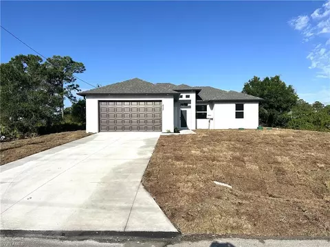472 Lillon Ave S, Lehigh Acres, FL 33974
