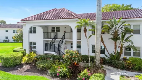 1053 Forest Lakes Dr #J206, Naples, FL 34105