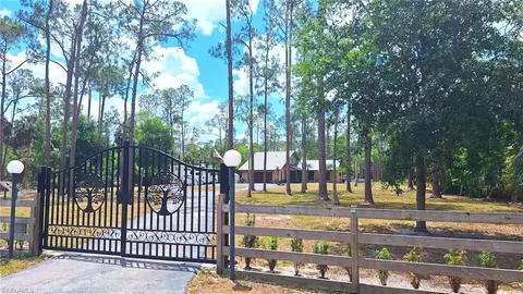 3690 27th Ave SW, Naples, FL 34117