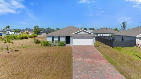 3622 NE 14th Pl, Cape Coral, FL 33909