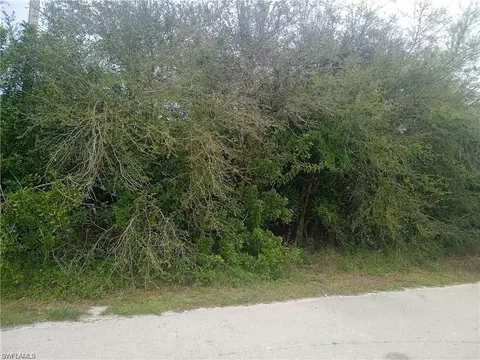 3512 26th St SW, Lehigh Acres, FL 33976