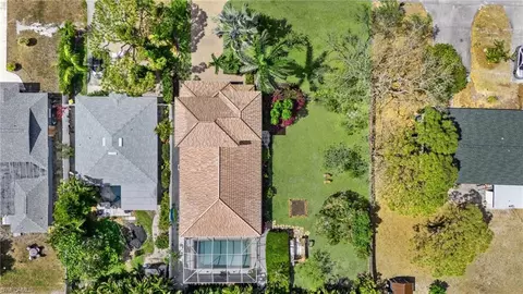 102 Nd Ave N, Naples, FL 34108