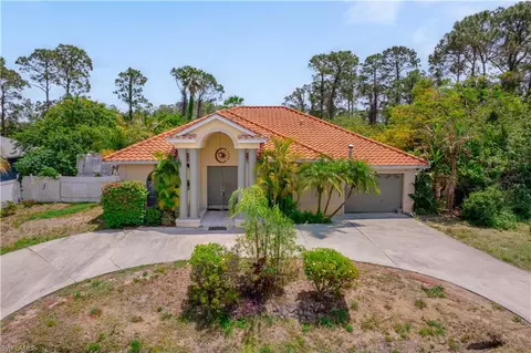 810 Mcarthur Ave, Lehigh Acres, FL 33936