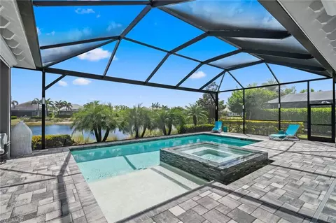 6352 Lyford Isle Dr, Naples, FL 34113