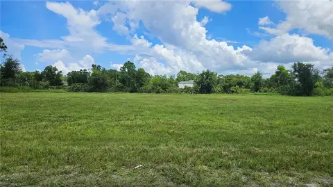 3811 NW 44th Ter, Cape Coral, FL 33993